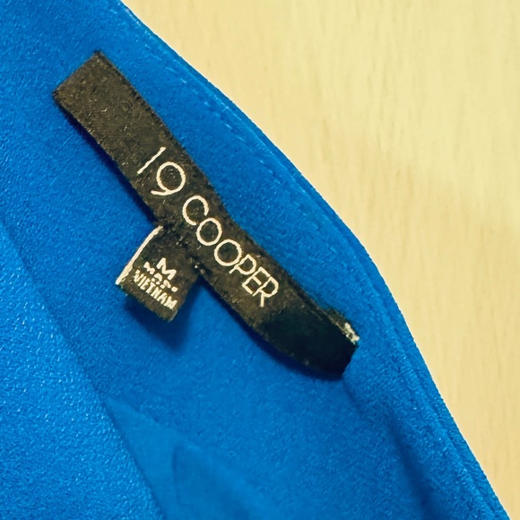 (M) 19 COOPER ST TRUE BLUE ONE SHOULDER w/ Cutout detail Sleeveless JUMPSUIT - Picture 2 of 16